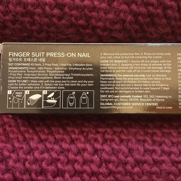 NIB Finger Suit Press on Nails Festival Coffin - Picture 4 of 4